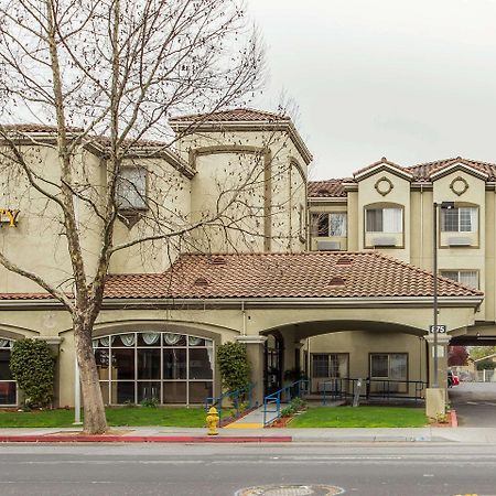 Comfort Inn San Jose International Airport Экстерьер фото