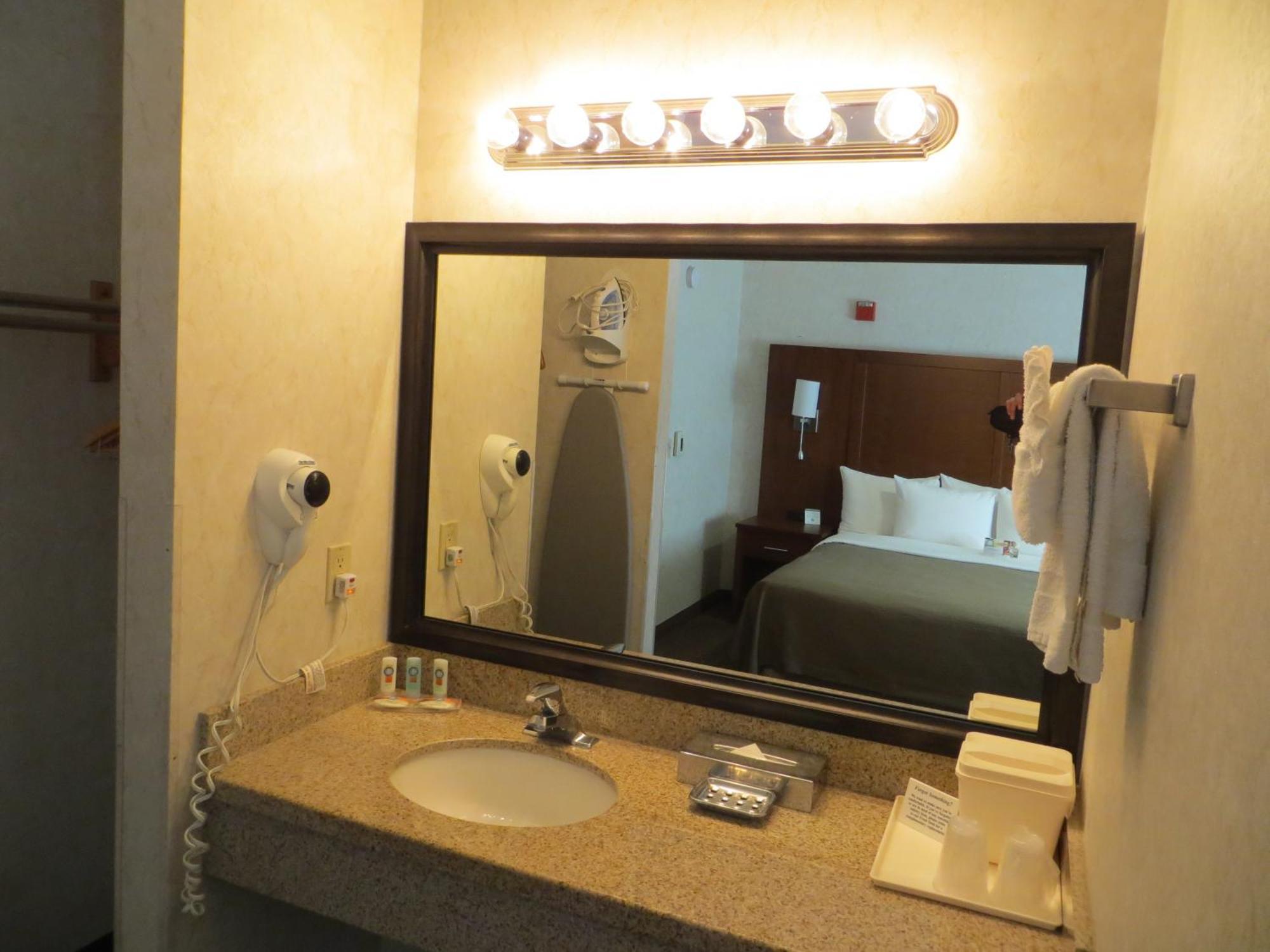 Comfort Inn San Jose International Airport Экстерьер фото